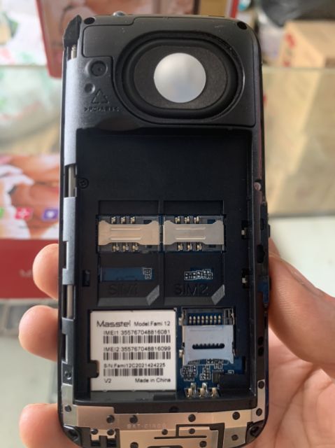 [Mã ELMS5 giảm 7% đơn 300K] Máy mới nguyên siu đóng hộp - điện thoại fami 12 ( chính hãng )) | BigBuy360 - bigbuy360.vn