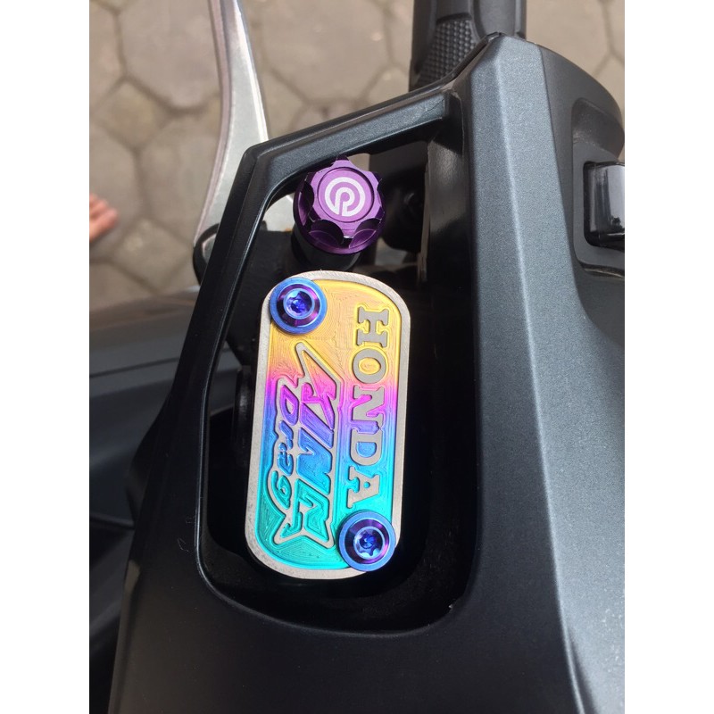 lắp dầu titanium+2 ốc titanium xe honda