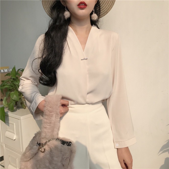 ÁO SƠ MI CỔ V ULZZANG | BigBuy360 - bigbuy360.vn