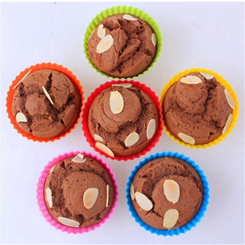 Set 12 khuôn silicone làm bánh cupcake tiện dụng