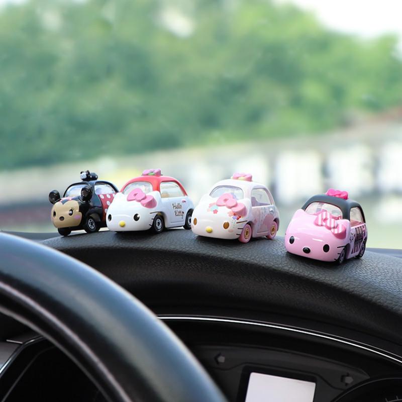 Thảm Mini Chống Trượt In Hình Snoopy Dễ Thương Trang Trí Bảng Điều Khiển Trung Tâm Xe Hơi