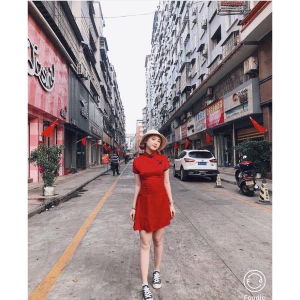 Đầm đỏ sườn xám cách tân Trung Hoa siêu hot mua Tết