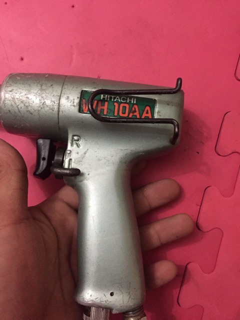 Súng mở vít hơi hitachi