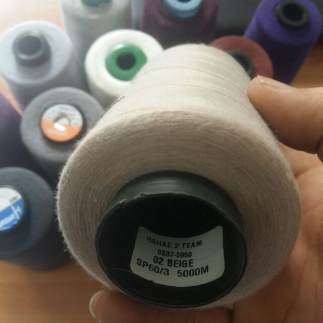 Chỉ may 45k/kg các màu cuộn nguyên 5000m