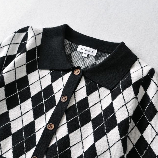 NUZIRO  Áo croptop  tay dài cổ bẻ họa tiết sọc caro phong cách cổ điển