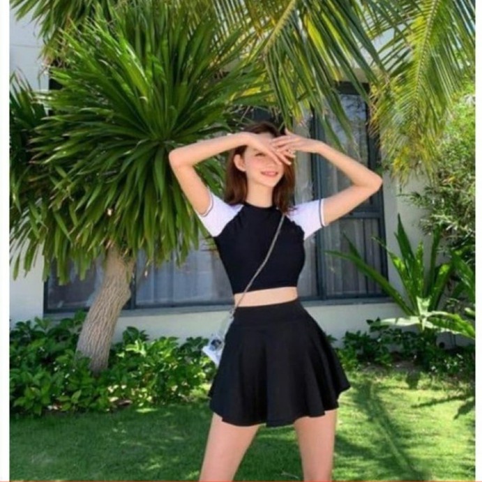 Đồ bơi bikini nữ kín đáo áo croptop đen tay ngắn phối chân váy HM49VA