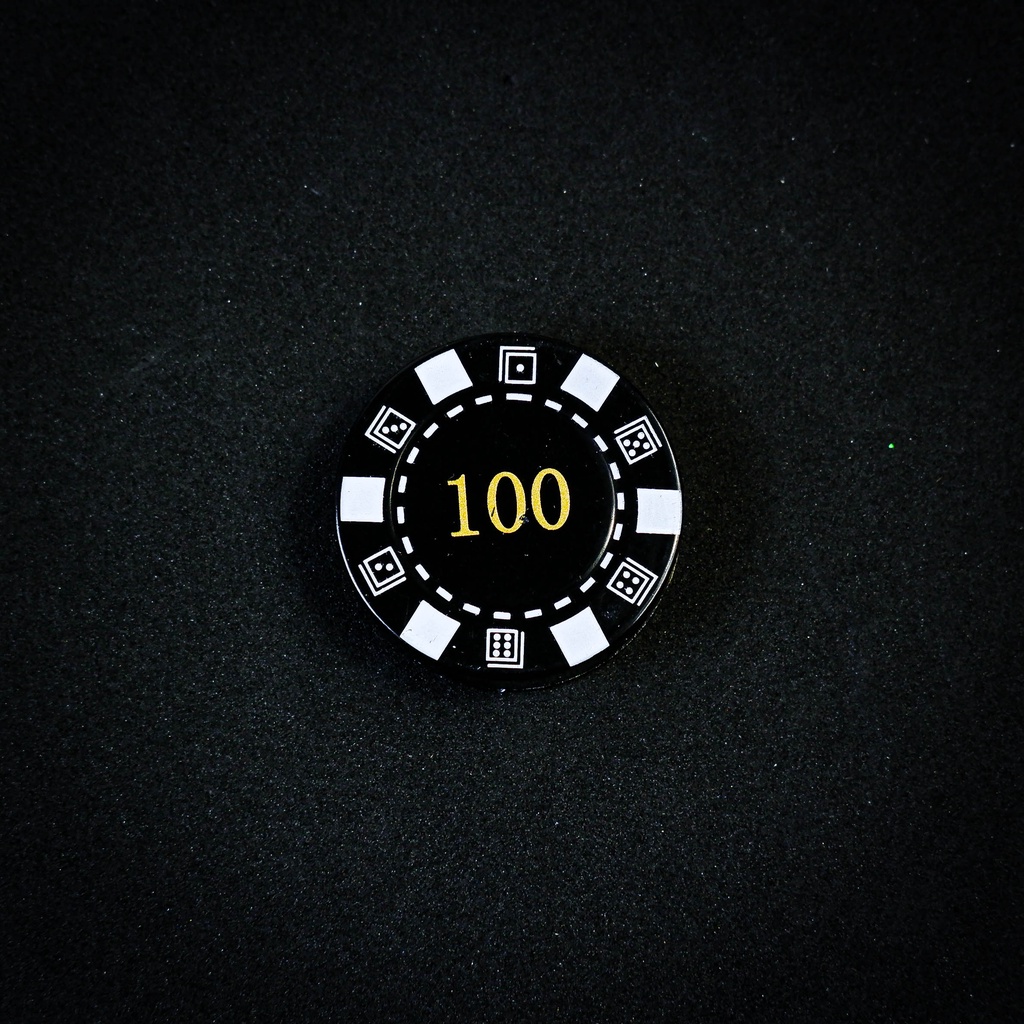 𝙃𝙤̣̂p-Quẹt-Bật-𝙇𝙪̛̉𝙖 Độc Lạ hình poker Bền Bỉ Chất lượng cao