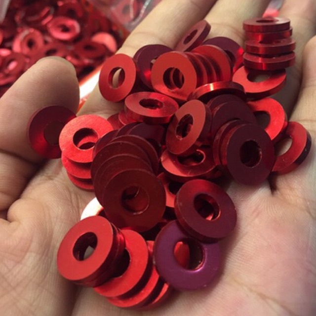 Long đền nhôm 6li lốc máy màu đỏ hàng được gia công tỉ mỉ