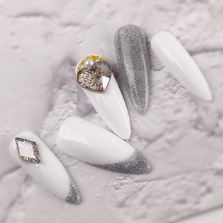 Đá khối nail trang trí móng