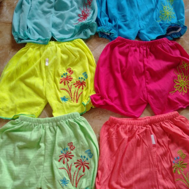 quần trục bé gái thêu hoa 100%cotton ,