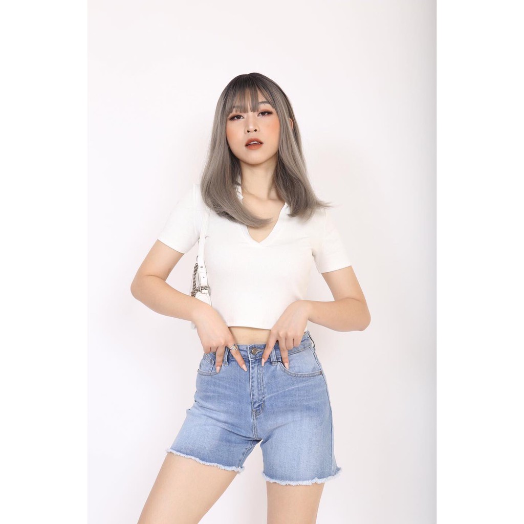 Quần Sooc Jeans tua dua quần short nữ phong cách gợi cảm sang chảnh được nhiều quý cô lựa chọn.hottrend mùa hè 2021.