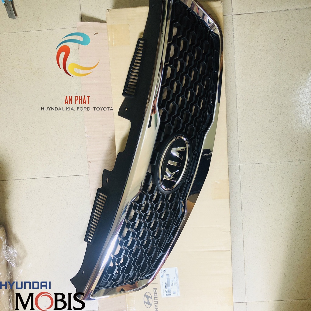 Mặt ca lăng Kia Forte Cerato 863501M600 chính hãng MOBIS HÀN QUỐC