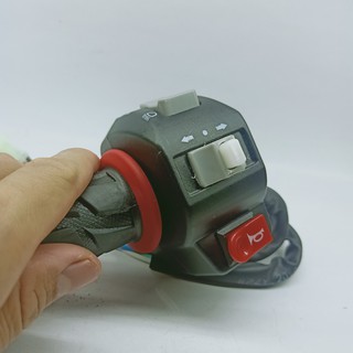 Cụm công tắc Xmen bên trái