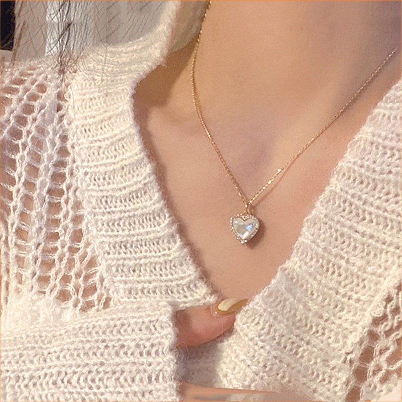 Dây chuyền mặt trái tim đính đá opal