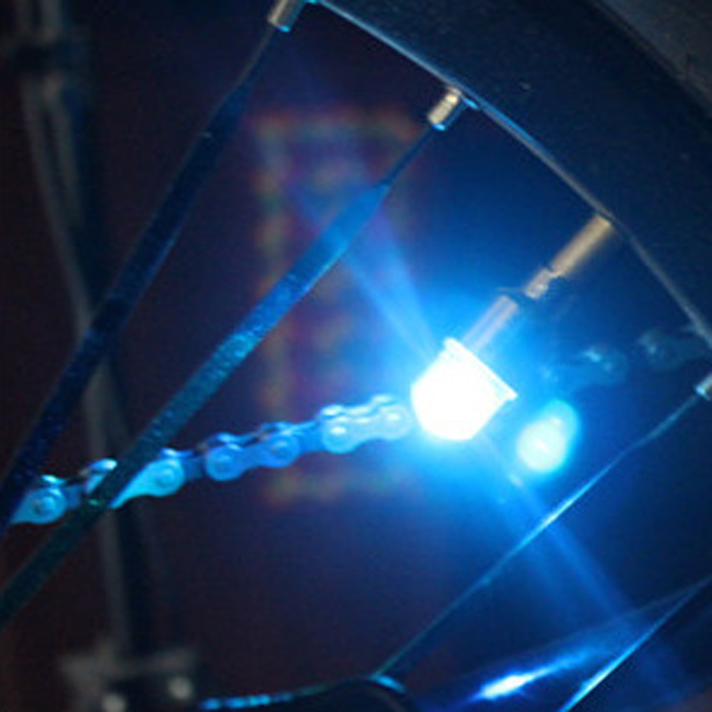Đèn LED gắn nắp van lốp xe đạp