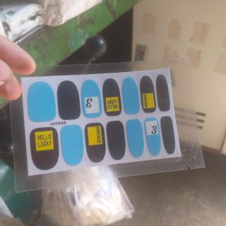 Miênga dân móng tay nail wraps 14 miếng nhỏ