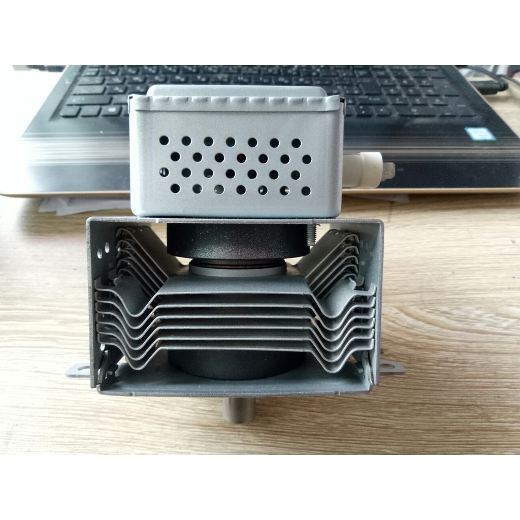 Đèn phát sóng lò vi sóng inverter Panasonic 2M236-M1