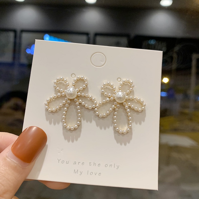 Bông Tai Đính Ngọc Trai Giả Phong Cách Hàn Quốc