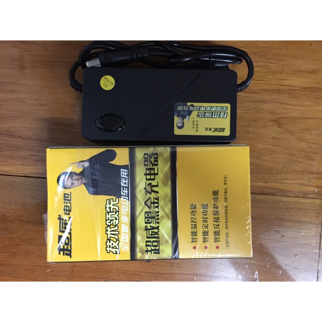 Xạc chính hãng dùng cho xe đạp điện. Ắc quy , ic và rất nhiều phụ tùng cho xe đạp điện.