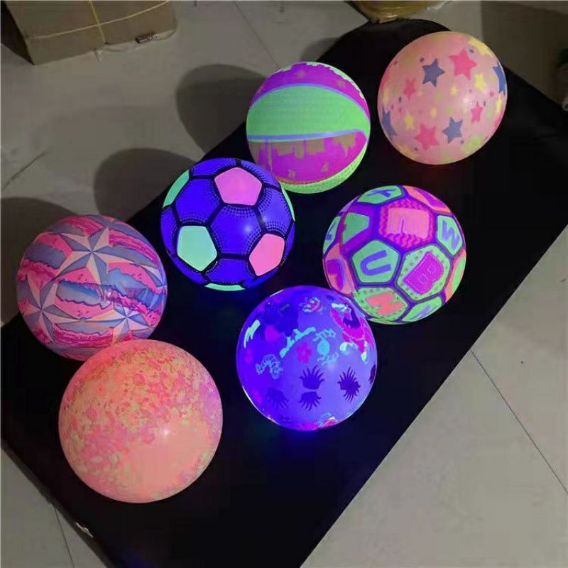 Bóng silicon phát sáng thú vị cho bé