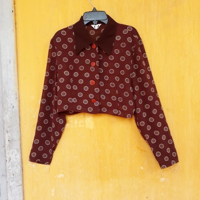 Áo croptop vintage  họa tiết