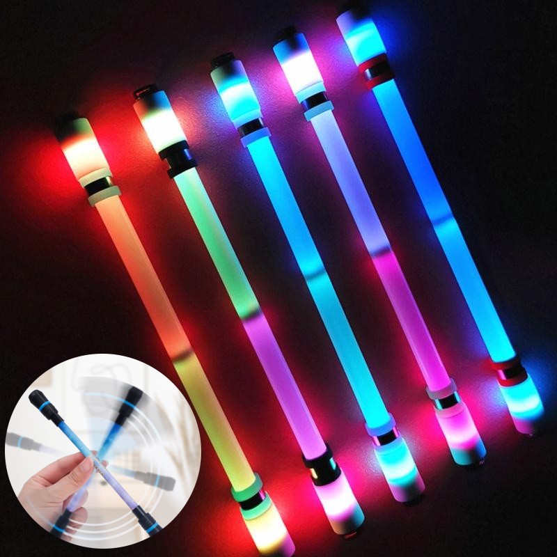 Bút Xoay Chơi Game Có Đèn LED Phát Sáng Độc Đáo