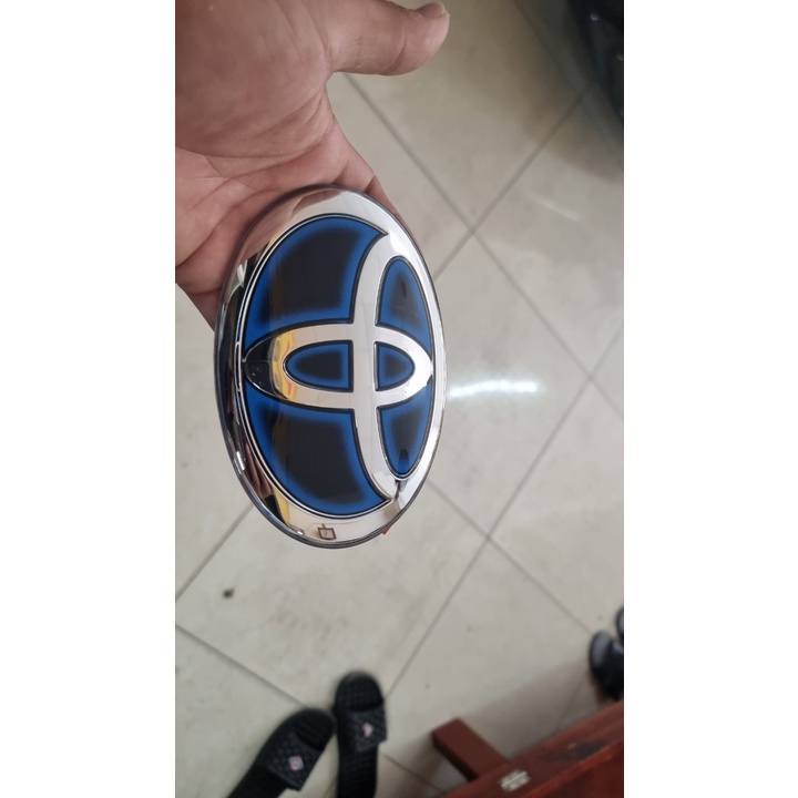 LOGO TOYOTA CROSS 3D