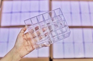 Khay đựng son 24 ô Cosmetic Organizer