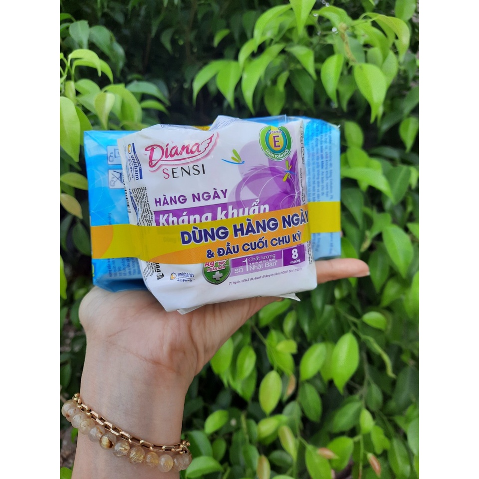 [Thêm 2 miếng]Băng vệ sinh Diana hàng ngày Sensi Cool Fresh 20 miếng + 2 miếng,mua 2 gói tặng thêm diana hằng ngày 8mien