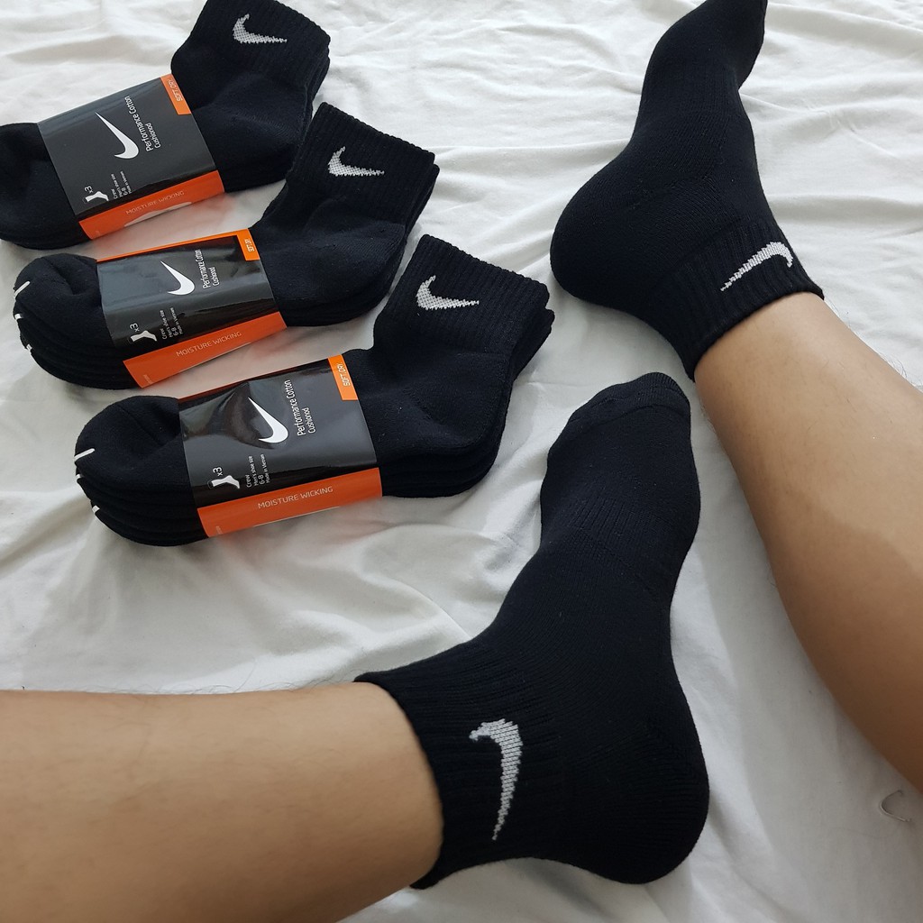 Combo 2 Pack 3 đôi tất thể thao Nike cổ thấp ( 1 Pack trắng, 1 Pack đen) ) - Free ship + Quà tặng từ TatsTats.vn