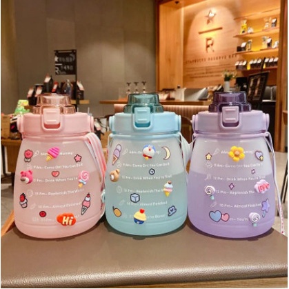 [ NHIỀU MẪU CHỌN LỰA ] Bình nước 2 lít tặng Sticker dành cho người lười uống nước có ống hút, vạch chia nhắc giờ