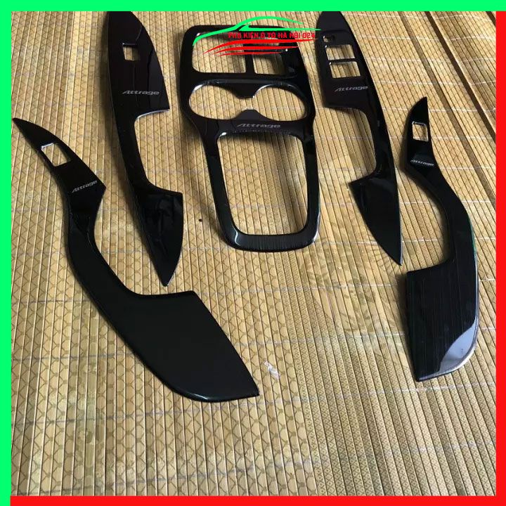 Ốp nội thất cho xe ô tô Attrage 2015-2023 vân Titan bảo vệ chống trầy xước và làm đẹp xe