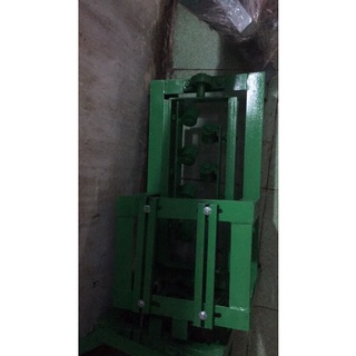 máy duỗi sắt