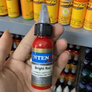 Mực xăm hình màu đỏ
