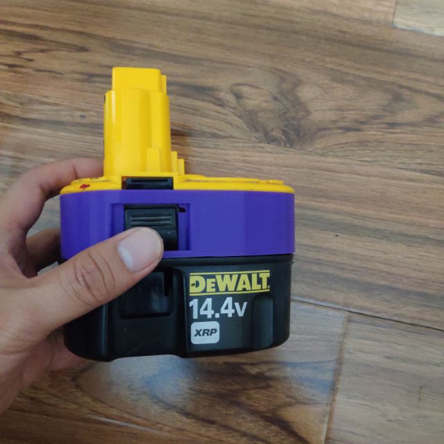 Miến chèn tăng chiều cao cho vỏ pin Dewalt 14.4V XRP để lắp 12 pin 18650