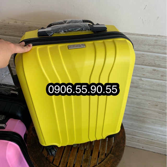 Vali Cao Cấp Chính Hãng