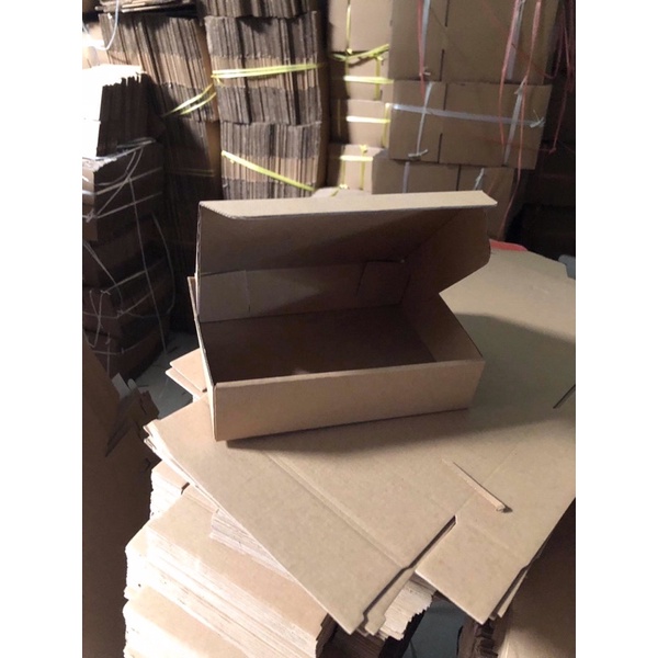 Hộp carton nắp gài size 20x15x5