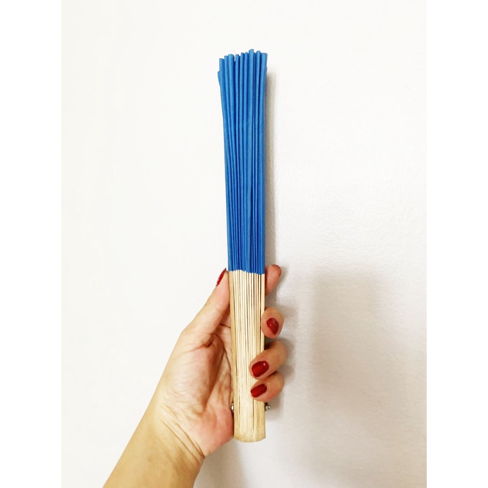 Quạt vải lụa xếp,viết chữ thư pháp truyền thống Việt Nam dài 25cm