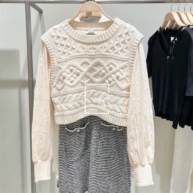 Áo len phối thân sơ mi