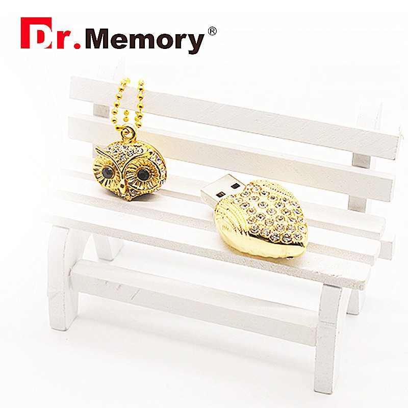 Dây chuyền kim loại mặt hình chim cú tích hợp USB độc đáo