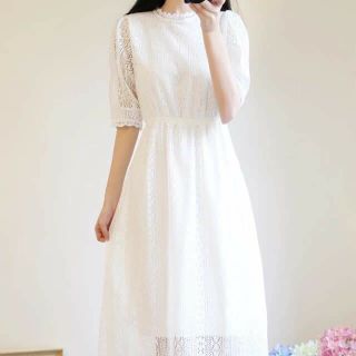 Váy ren trắng mềm mịn tôn dáng