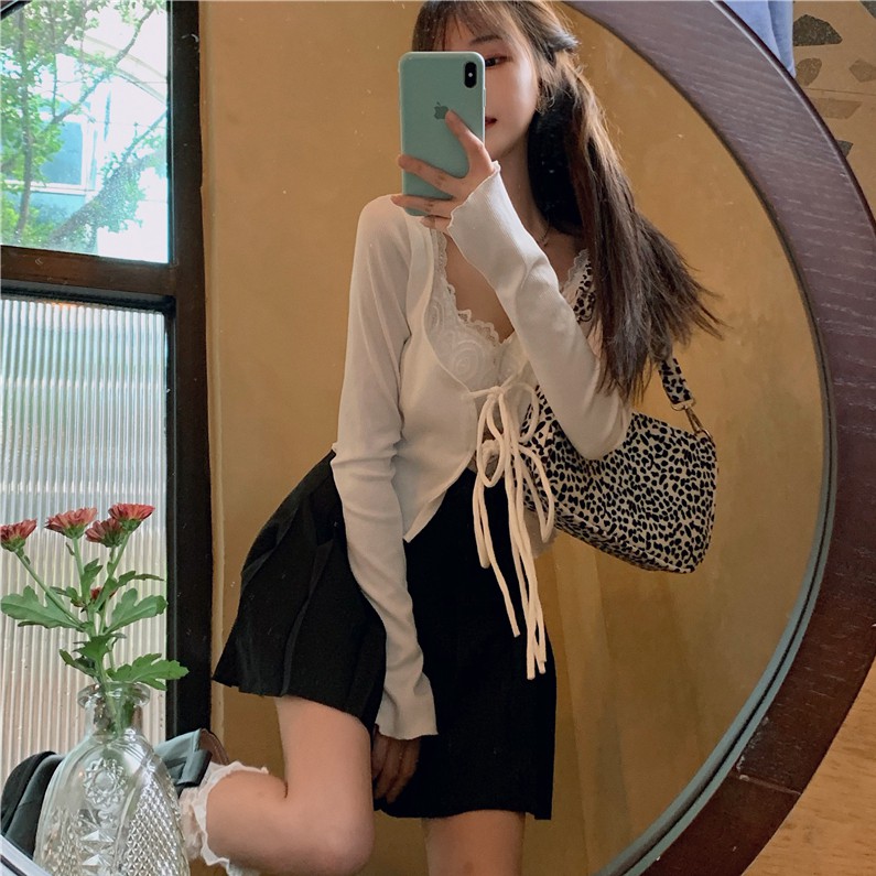 Bộ Áo Croptop Dài Tay Và Áo Ren Hai Dây Xinh Xắn Dành Cho Nữ | BigBuy360 - bigbuy360.vn