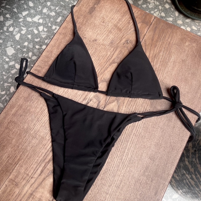 Bikini 2 mảnh tam giác basic dây bún mảnh tanning bikini 2M0032