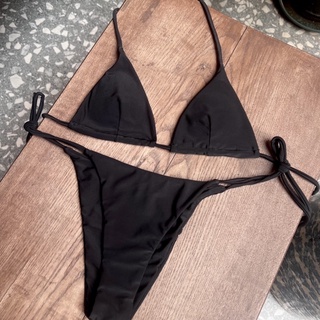 Bikini 2 mảnh tam giác basic dây bún mảnh tanning bikini 2M0032