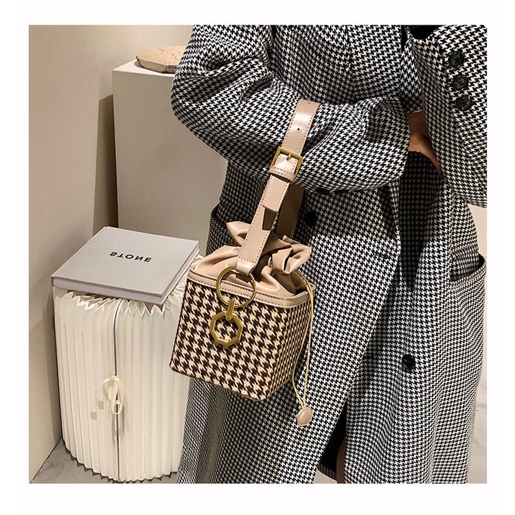 CÓ SẴN - Túi xách hộp vuông harem rút cao cấp