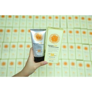 Kem chống nắng 3W CLINIC Intensive UV Sunblock Cream SPF 50 PA+++ 70 ml
