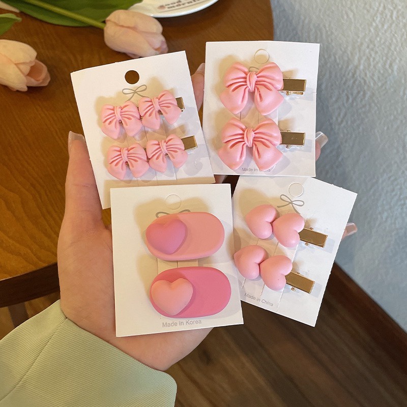 Kẹp tóc, kẹp mỏ vịt thiết kế nhỏ nhắn dễ thương tone hồng cho bé gái ( set 2 chiếc )