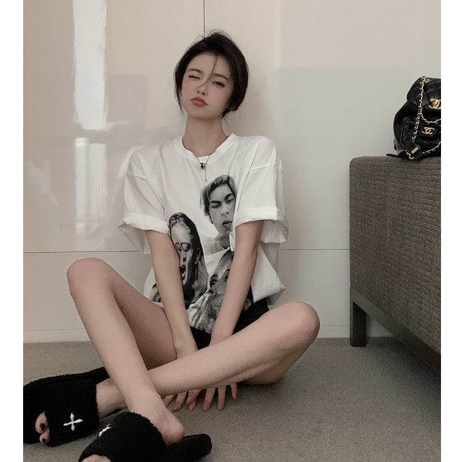 QOEDDV Áo Thun Tay Ngắn Cổ Tròn Form Rộng In Họa Tiết Phong Cách retro Thời Trang Mùa Hè Cho Nữ