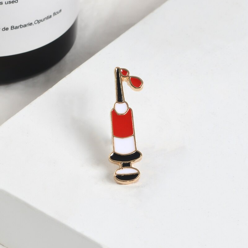 Ghim cài áo QIHE JEWELRY hình ống tiêm máu hoạt hình dễ thương