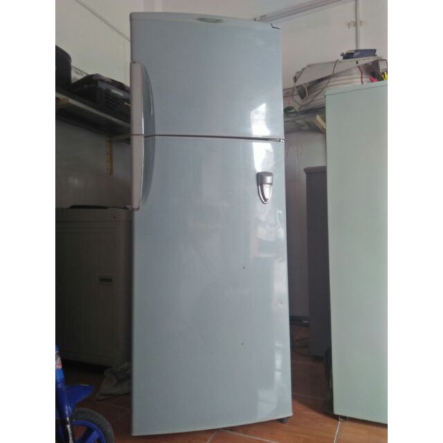 Tủ lạnh Hitachi 250L ..bao đẹp còn rất mới